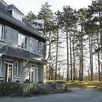 Aux Etangs Fleuris Bed & Breakfast 3*