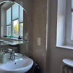 Aux Etangs Fleuris Bed & Breakfast Rochefort
