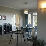 Aux Etangs Fleuris Bed & Breakfast