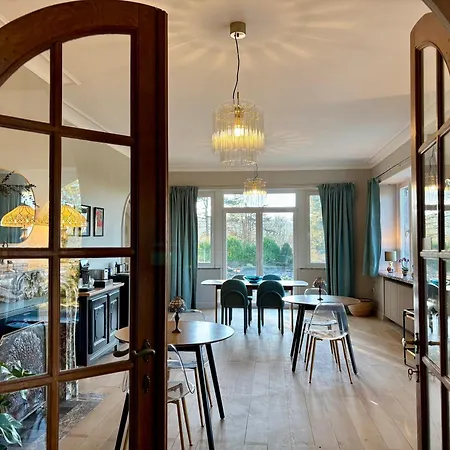 Aux Etangs Fleuris Bed and Breakfast