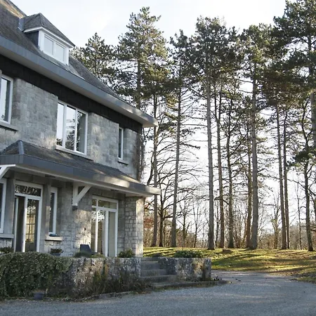 Aux Etangs Fleuris Bed and Breakfast 3*