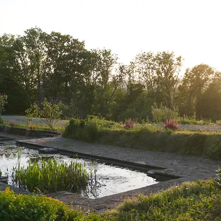 Aux Etangs Fleuris 3*