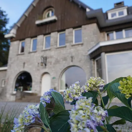 Aux Etangs Fleuris Bed and Breakfast 3*