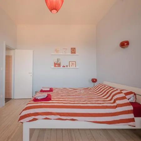 Aux Etangs Fleuris Bed & Breakfast