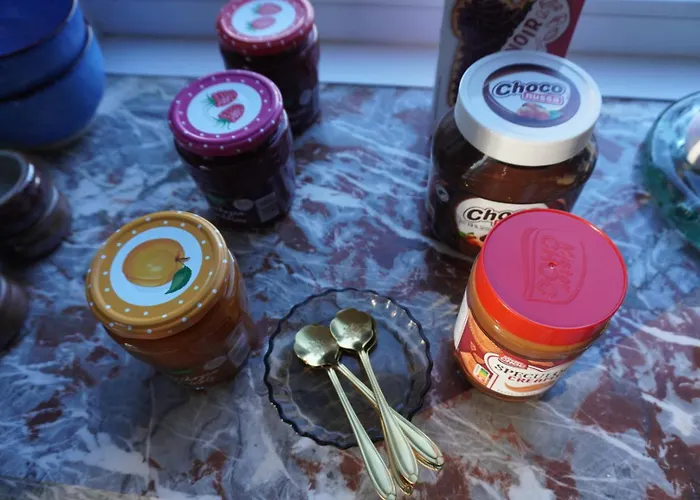 Aux Etangs Fleuris Bed & Breakfast