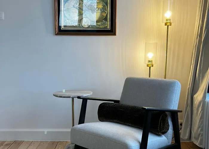 Aux Etangs Fleuris Bed & Breakfast 3*